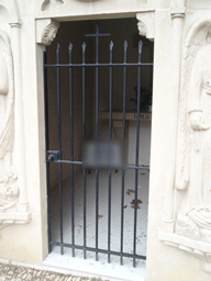 puerta_panteon