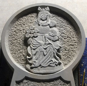 Estela Virgen de Roncesvalles
